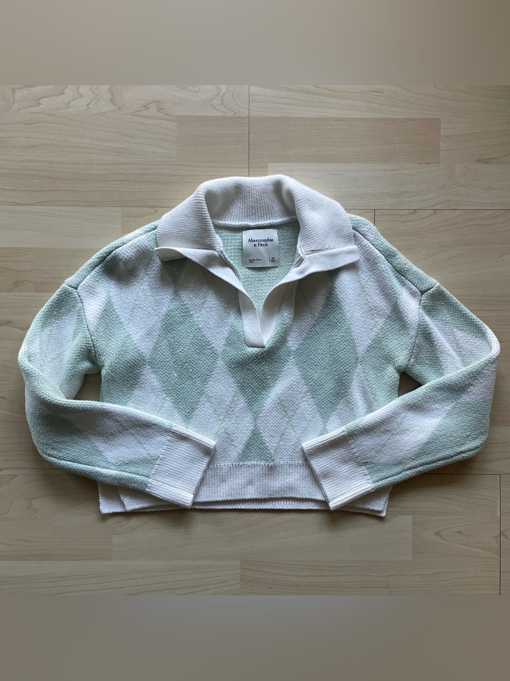 Abercrombie & Fitch y2k Cream and Mint Argyle V-Neck Pullover
